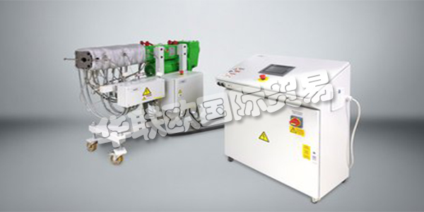 HENSCHEL是國(guó)際領(lǐng)先的驅(qū)動(dòng)解決方案系統(tǒng)制造商之一，特別是在機(jī)械和鐵路工程領(lǐng)域。多年來(lái)，他們?cè)谑袌?chǎng)上的地位是高端產(chǎn)品。高水平的可靠質(zhì)量 - 這是他們提供的驅(qū)動(dòng)技術(shù)的權(quán)利。