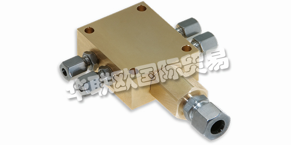 REBS Zentralschmiertechnik GmbH成立于1948年，現(xiàn)已發(fā)展成為一家現(xiàn)代化的國際公司。這家家族企業(yè)現(xiàn)已進入第三代管理層，在全球擁有150多名員工，是中央潤滑技術(shù)眾多領(lǐng)域的領(lǐng)先供應(yīng)商。
