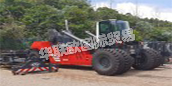FORKLIFTCENTER BV專業(yè)生產(chǎn)1-60噸的叉車和集裝箱裝卸設(shè)備。在Forkliftcenter，您可以購(gòu)買，出租和出售叉車。