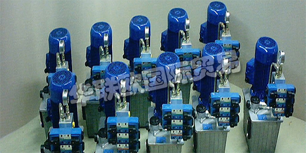 德國(guó)B&B HYDRAULIK-TECHNIK主要產(chǎn)品：B&B HYDRAULIK-TECHNIK閥門等。B&B HYDRAULIK-TECHNIK GmbH由Helitut Brocke和HenningB?hr于1983年在Witten-Herbede成立。目的是銷售用于骨料結(jié)構(gòu)的液壓元件和液壓附件。在短時(shí)間內(nèi)，對(duì)完整的Hydraulilk系統(tǒng)的需求變得非常大，以至于他們的生產(chǎn)開始了。