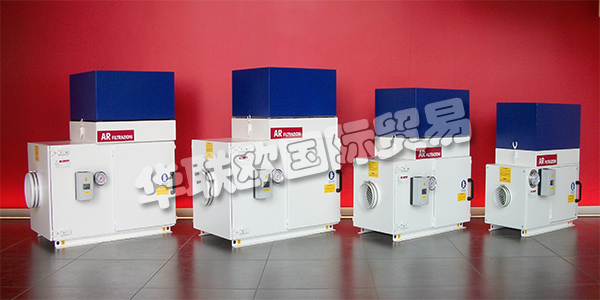 意大利AR FILTRAZIONI主要產(chǎn)品：AR FILTRAZIONI空氣凈化器等。AR FILTRAZIONI的總部和工廠位于貝加莫(距離米蘭50公里)，擁有5500平方米的專(zhuān)有倉(cāng)庫(kù)，25名員工，營(yíng)業(yè)額在前20年的運(yùn)營(yíng)中平均每年增長(zhǎng)10% ，這使它成為意大利第17大機(jī)床配件制造商。